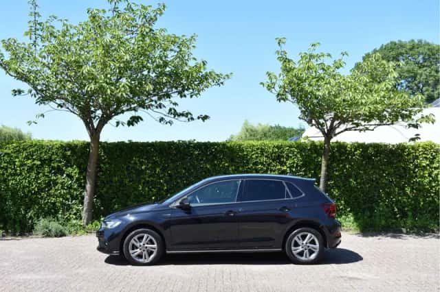Volkswagen Polo (2022) thumbnail 4