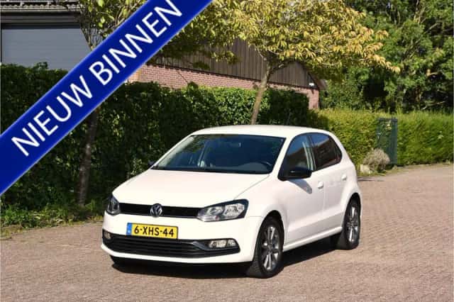 Volkswagen Polo (2014) thumbnail 1