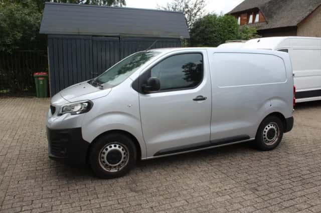 Peugeot Expert (2017) thumbnail 2
