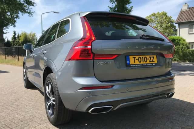 Volvo XC60 (2019) thumbnail 4