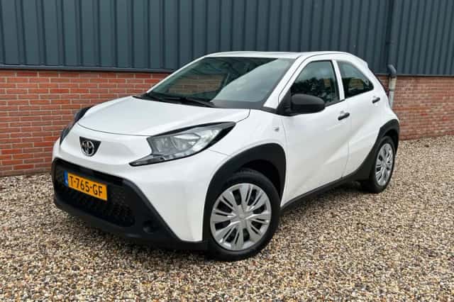 Toyota Aygo X (2023) thumbnail 1
