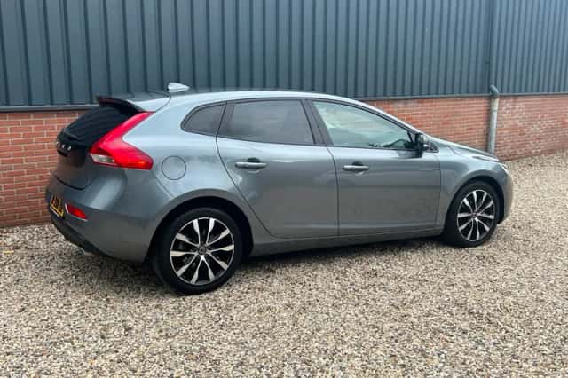 Volvo V40 (2020) thumbnail 6