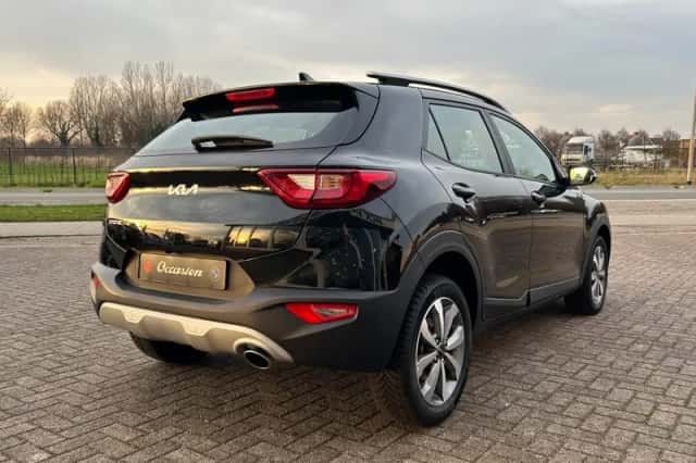 Kia Stonic (2025) thumbnail 5