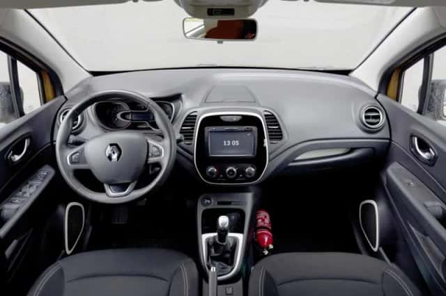 Renault Captur (2018) thumbnail 3