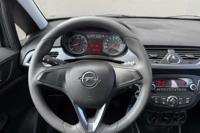 Opel Corsa (2016) thumbnail 3