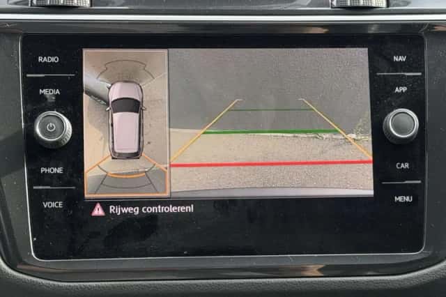 Volkswagen Tiguan (2020) thumbnail 6