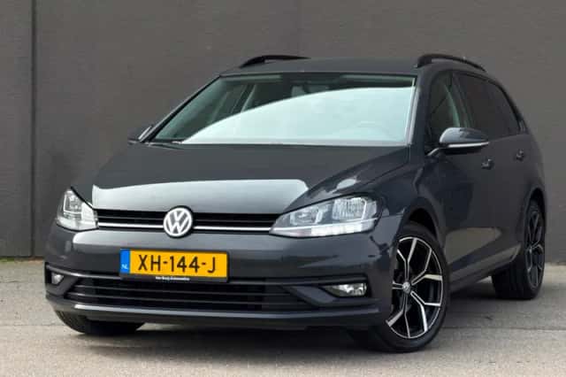 Volkswagen Golf (2019) thumbnail 1