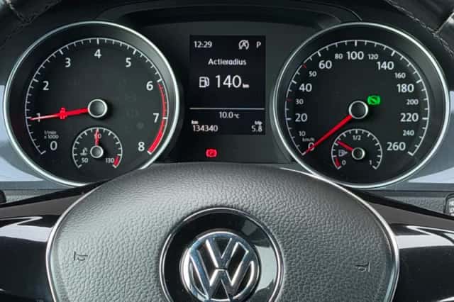 Volkswagen Golf (2019) thumbnail 6