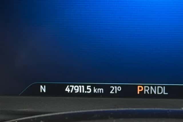 Ford Kuga (2021) thumbnail 4