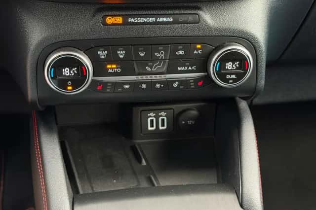 Ford Kuga (2021) thumbnail 6