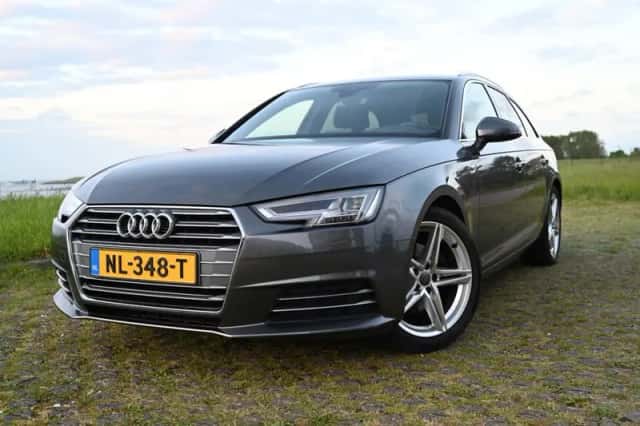 Audi A4 (2017) thumbnail 1
