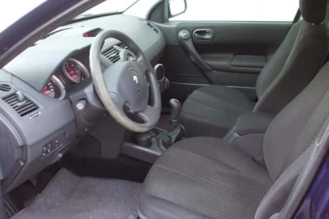 Renault Mégane (2004) thumbnail 3