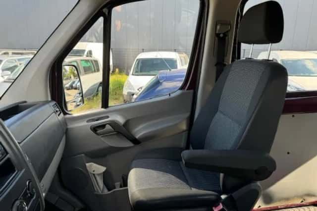 Mercedes-Benz Sprinter (2012) thumbnail 4