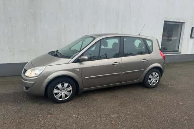 Renault Scénic (2008) thumbnail 1