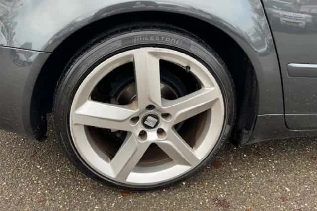 SEAT Exeo (2011) thumbnail 2