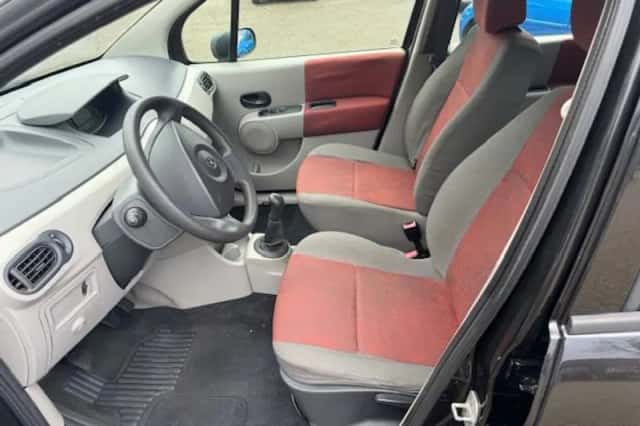 Renault Modus (2005) thumbnail 2