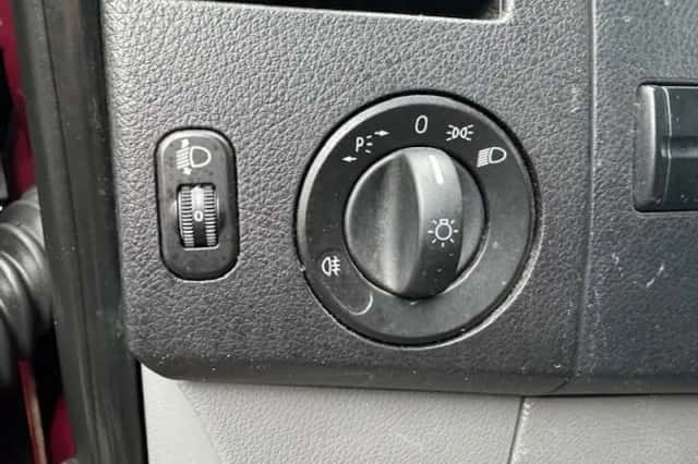 Mercedes-Benz Sprinter (2011) thumbnail 6