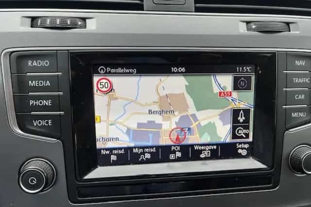 Volkswagen Golf (2013) thumbnail 3