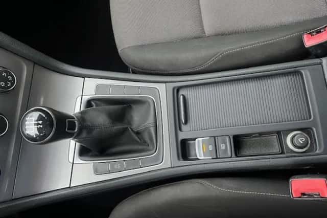 Volkswagen Golf (2013) thumbnail 6