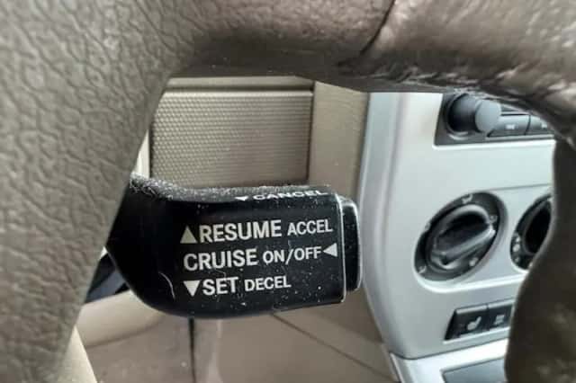 Jeep Compass (2007) thumbnail 6