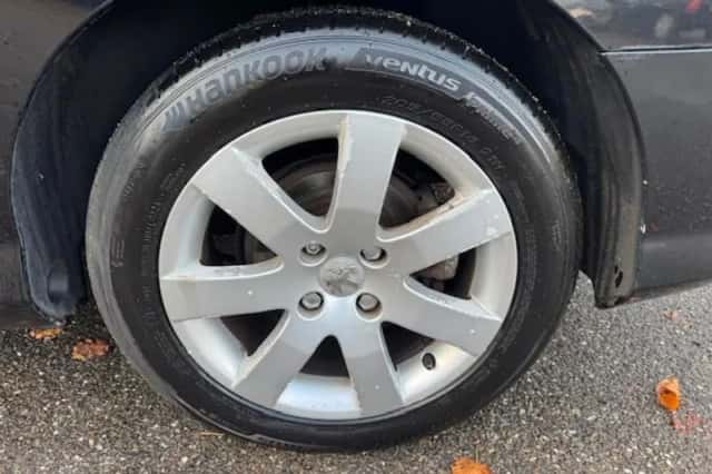 Peugeot 308 (2009) thumbnail 3