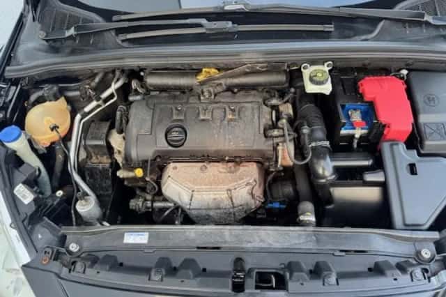 Peugeot 308 (2009) thumbnail 5