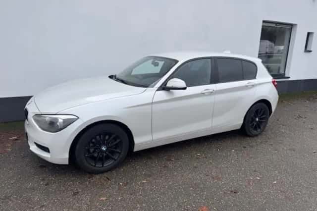 BMW 1-Serie (2012) thumbnail 1