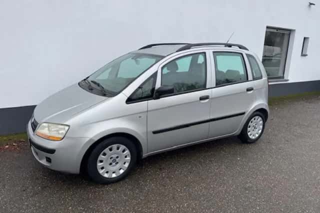 Fiat Idea (2005) thumbnail 1