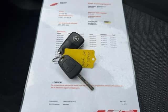 Opel Corsa (2014) thumbnail 4