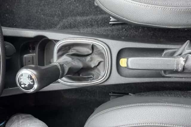 Opel Corsa (2014) thumbnail 6