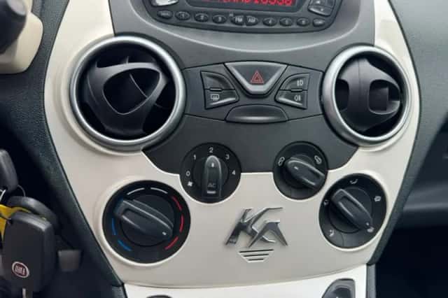 Ford Ka (2010) thumbnail 3