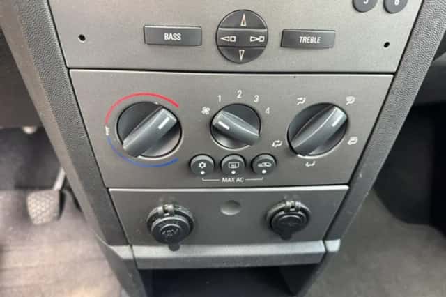 Opel Meriva (2006) thumbnail 3
