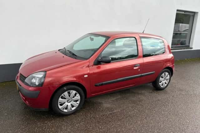 Renault Clio (2005) thumbnail 1