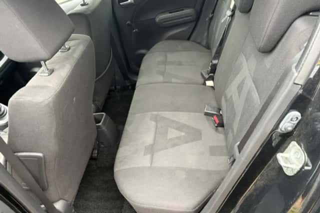 Opel Agila (2010) thumbnail 5