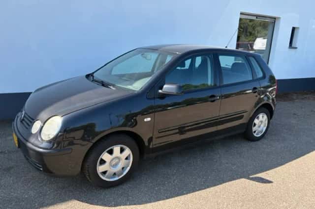 Volkswagen Polo (2003) thumbnail 1