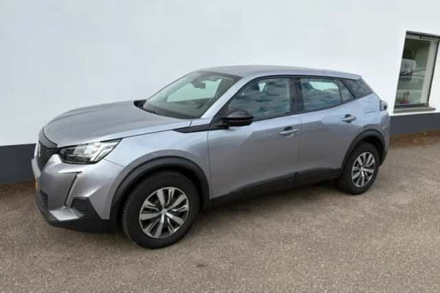 Peugeot 2008 (2022) thumbnail 1