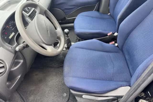 Fiat Punto (2003) thumbnail 3