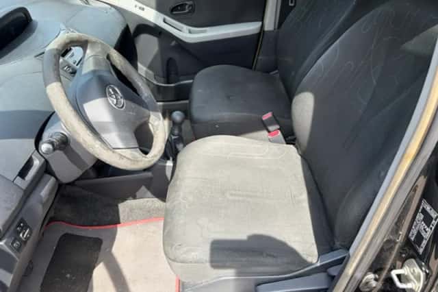 Toyota Yaris (2009) thumbnail 4