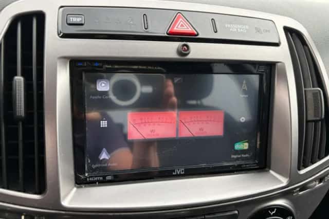 Hyundai i20 (2014) thumbnail 2