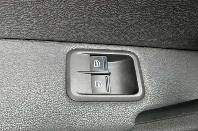Škoda Yeti (2012) thumbnail 5