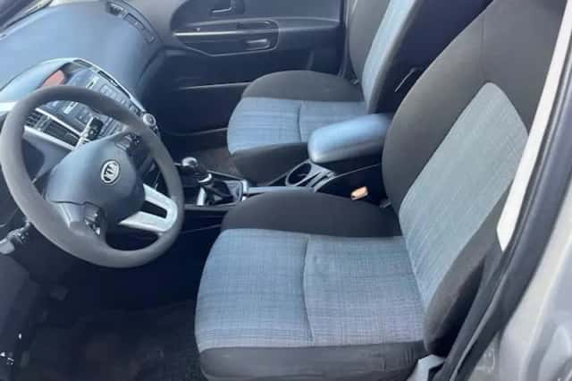 Kia Ceed (2010) thumbnail 3