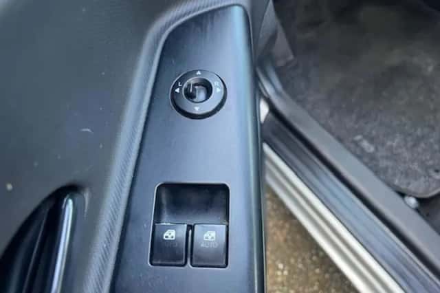 Kia Ceed (2010) thumbnail 6