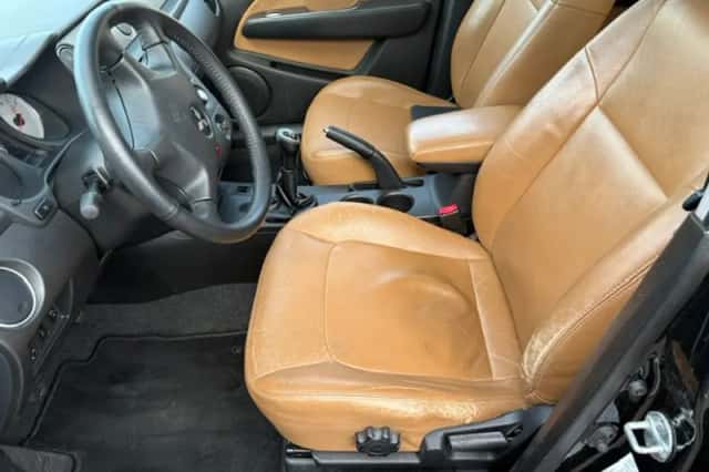 Mitsubishi Outlander (2005) thumbnail 2