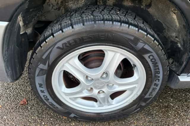 Mitsubishi Outlander (2005) thumbnail 3