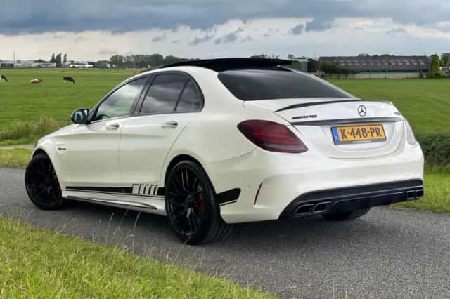 Mercedes-Benz C-Klasse (2015) thumbnail 3