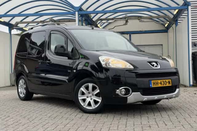 Peugeot Partner (2012) thumbnail 2