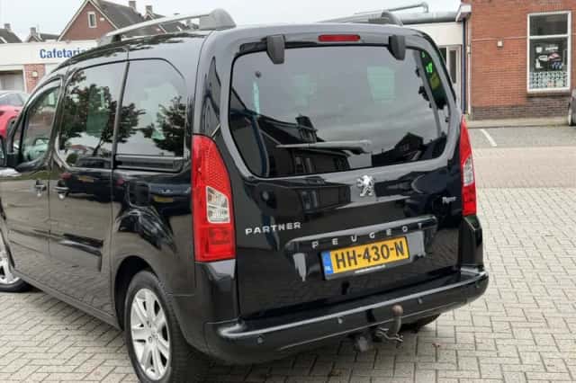 Peugeot Partner (2012) thumbnail 6