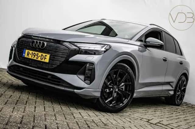 Audi Q4 e-tron (2022) thumbnail 1