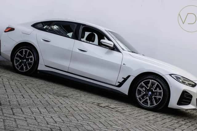 BMW i4 (2022) thumbnail 5