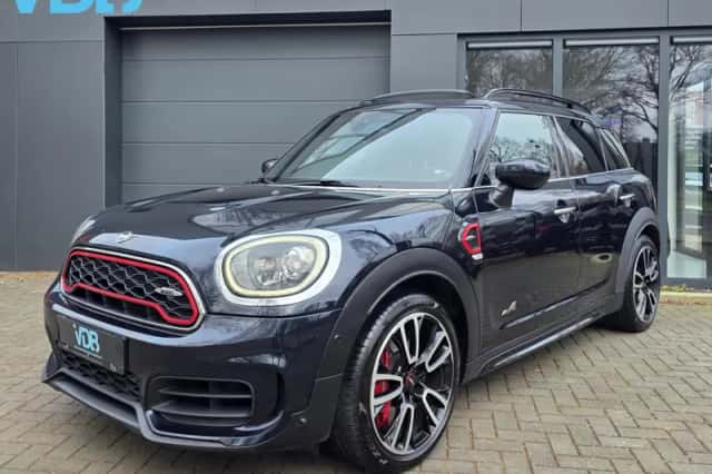 MINI Countryman (2019) thumbnail 3